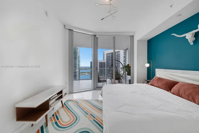 $1,245,000 | 851 Northeast 1st Avenue, Unit 4403, Miami, FL 33132