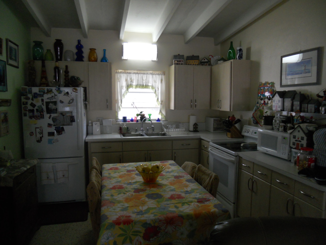 138 1st Road Key Largo, FL 33037 - Photo 3 of 7 kitchen