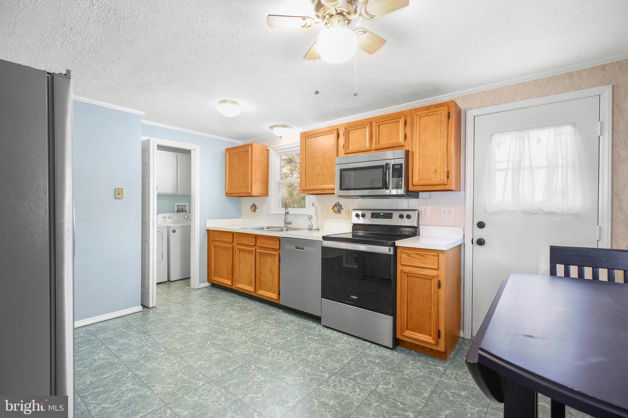 11401 Wheeler Road Spotsylvania, VA 22551 - Photo 11 of 29 Gallery Image 11