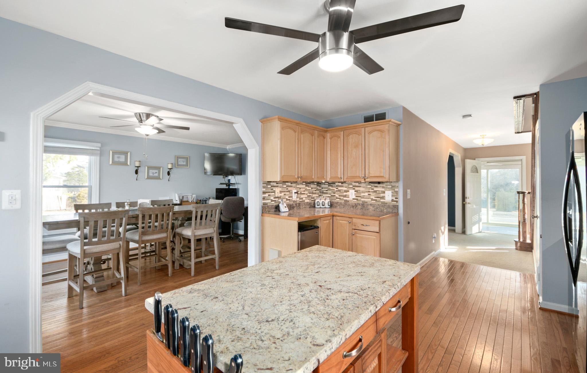 27616 Ridge Road Damascus, MD 20872 - Photo 12 of 50