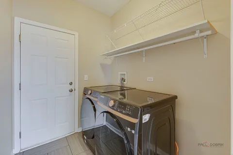 an empty room with a windows