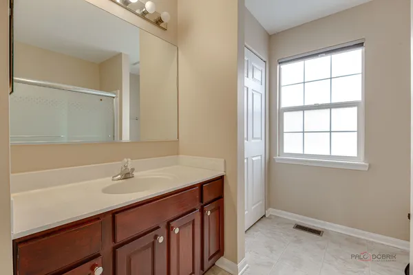 $629,900 | 4 Waterton Drive, Streamwood, IL 60107