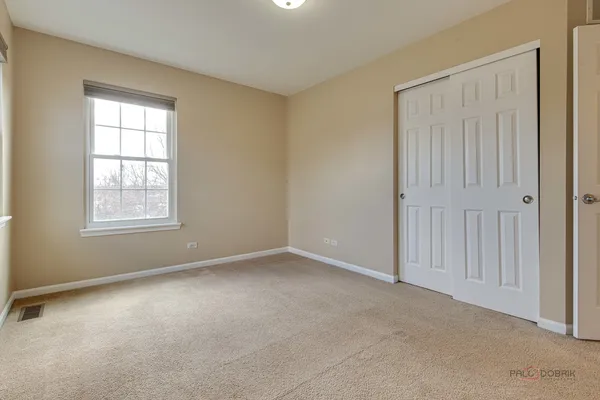 $629,900 | 4 Waterton Drive, Streamwood, IL 60107