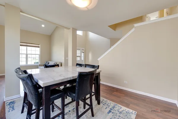 $629,900 | 4 Waterton Drive, Streamwood, IL 60107