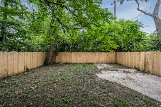 $130,000 | 15784 Pinehurst Street, Detroit, MI 48238