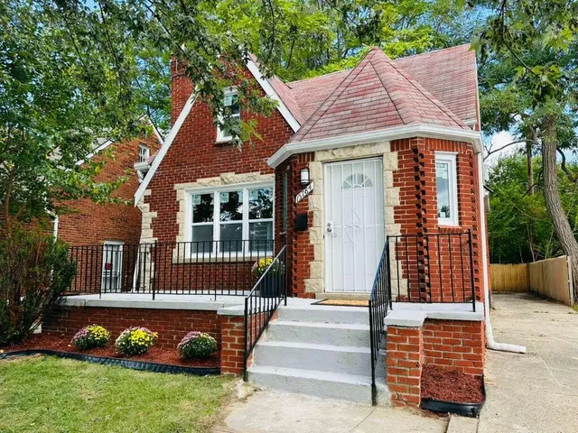 $130,000 | 15784 Pinehurst Street, Detroit, MI 48238