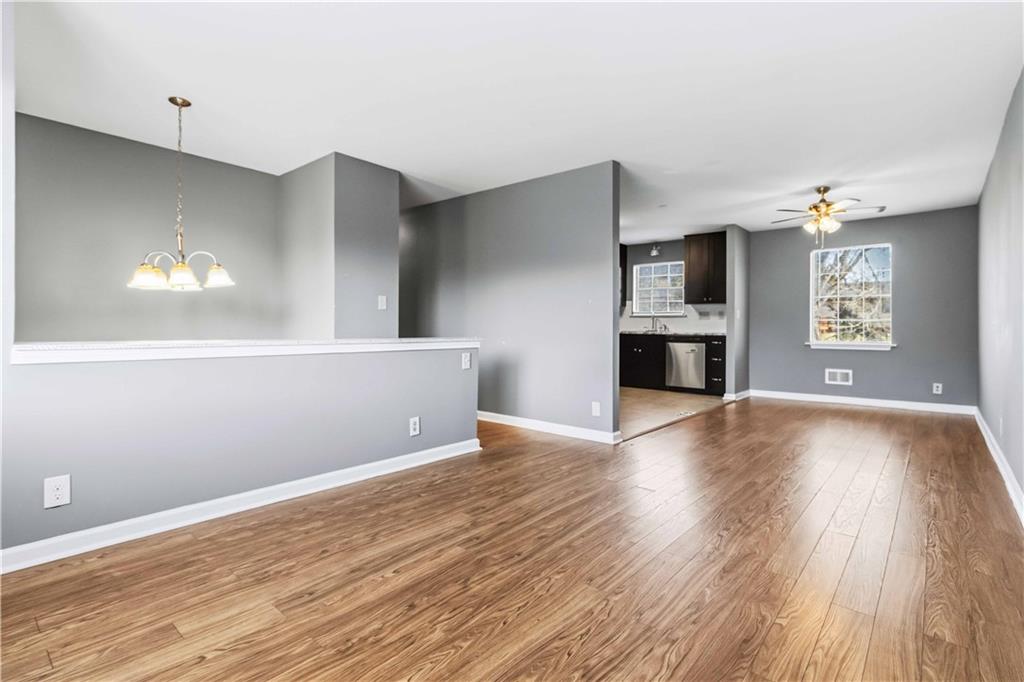 2724 Oxford Drive Decatur, GA 30034 - Photo 4 of 20