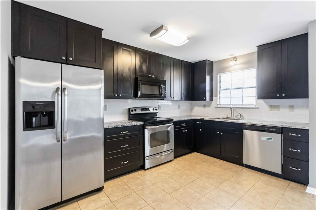 2724 Oxford Drive Decatur, GA 30034 - Photo 7 of 20