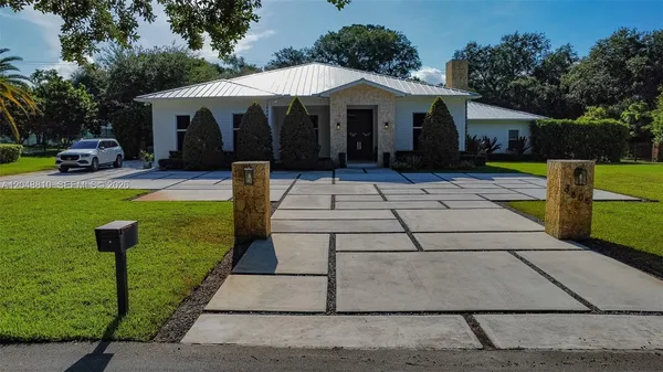 $3,720,000 | 9805 Southwest 90th Avenue, Kendall, FL 33176