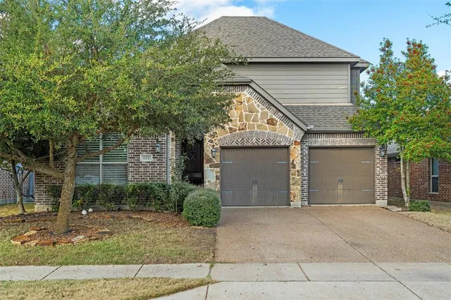 $2,350 | 182 Charleston Lane, Fate, TX 75189