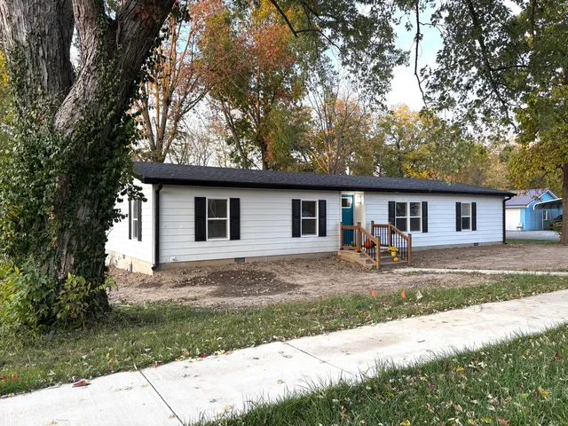 $198,500 | 708 East Main Street, Waveland, IN 47989
