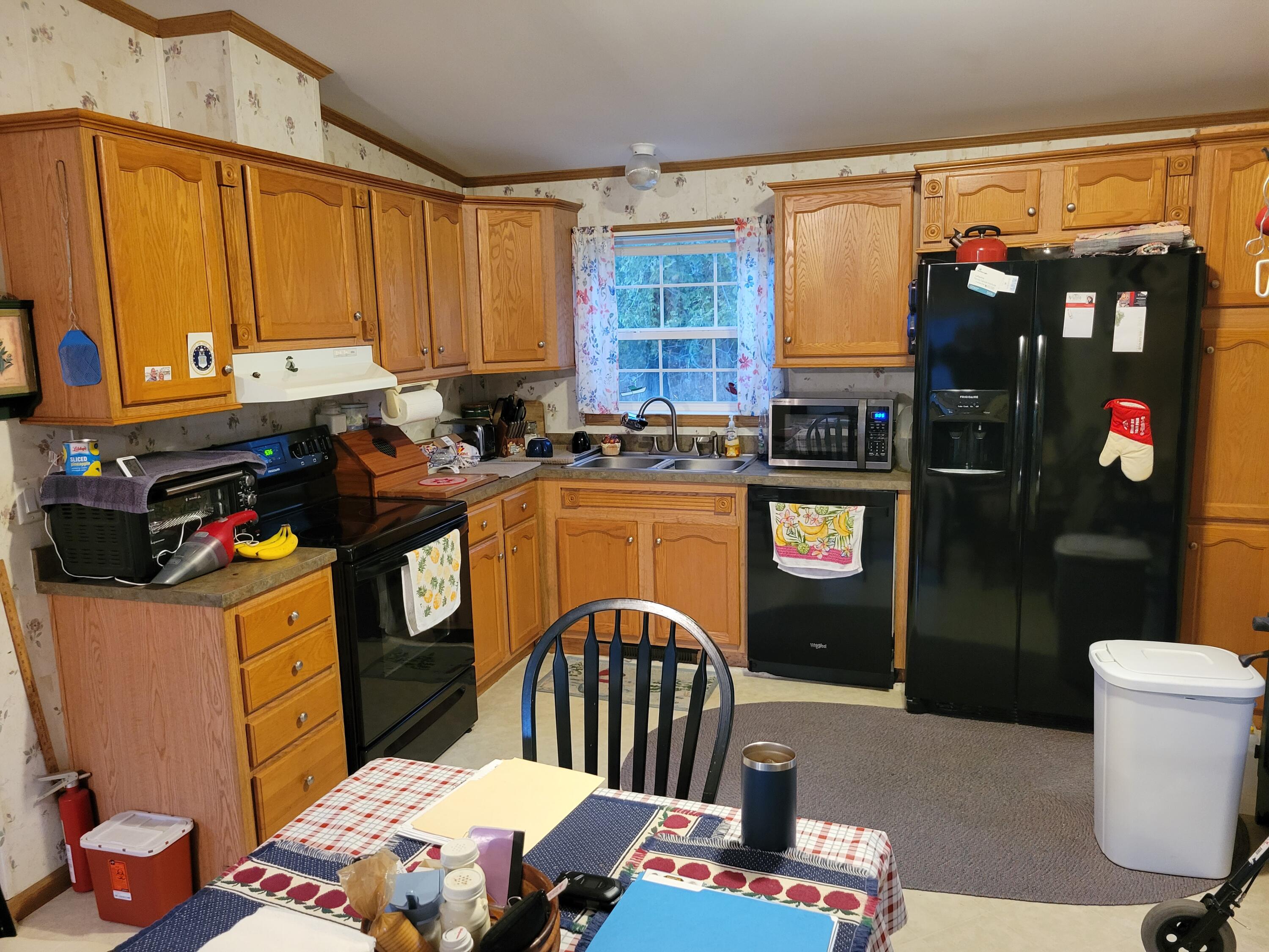 473 Darling Road Hudson, ME 04449 - Photo 15 of 37 20221028_173425