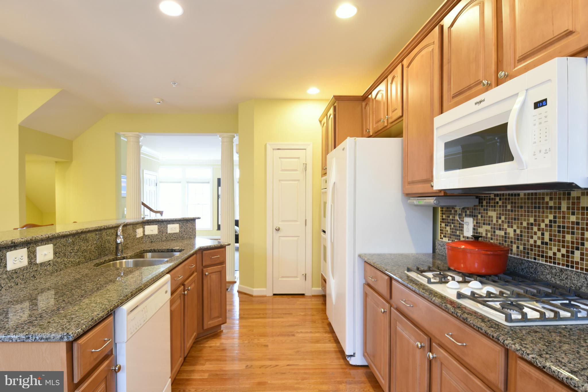 804 West Glebe Road Alexandria, VA 22305 - Photo 10 of 30 Kitchen