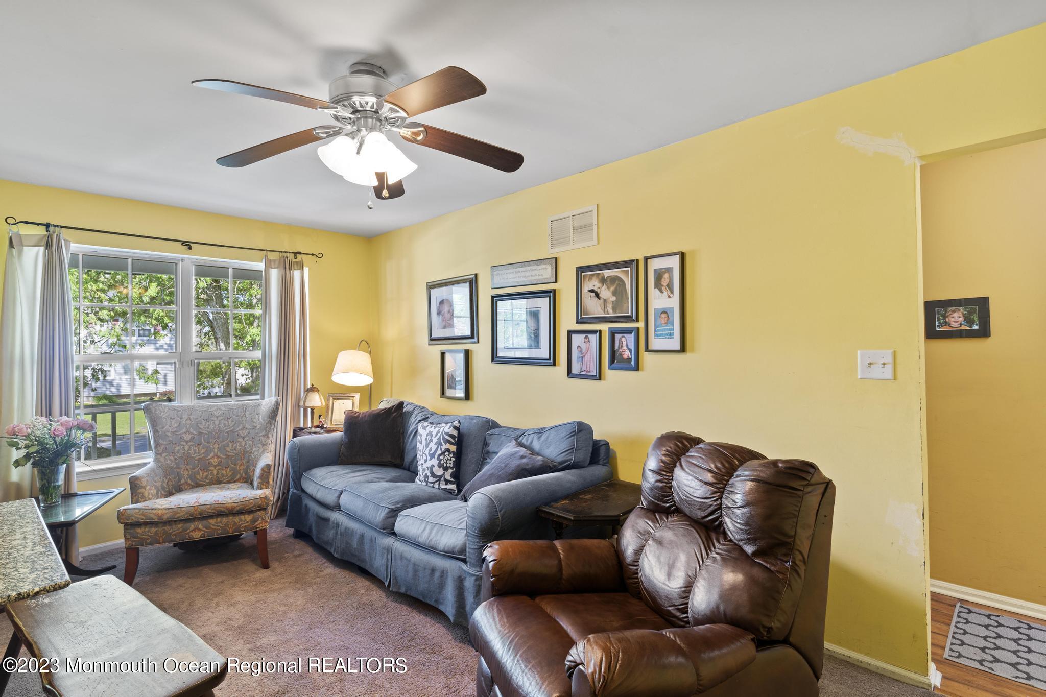 317 Green Acres Road Manchester Township, NJ 08759 - Photo 14 of 33 317 Green Acers (15)