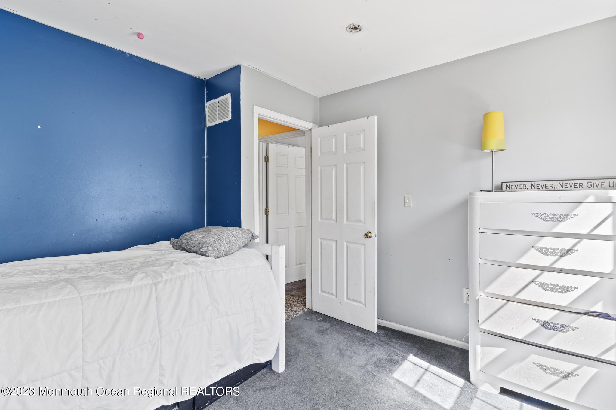 317 Green Acres Road Manchester Township, NJ 08759 - Photo 18 of 33 317 Green Acers (19)