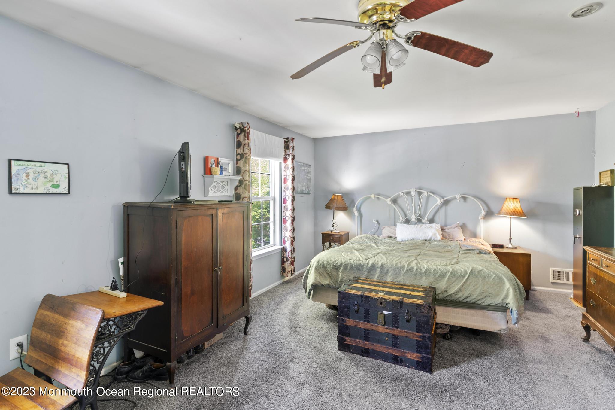 317 Green Acres Road Manchester Township, NJ 08759 - Photo 22 of 33 317 Green Acers (23)