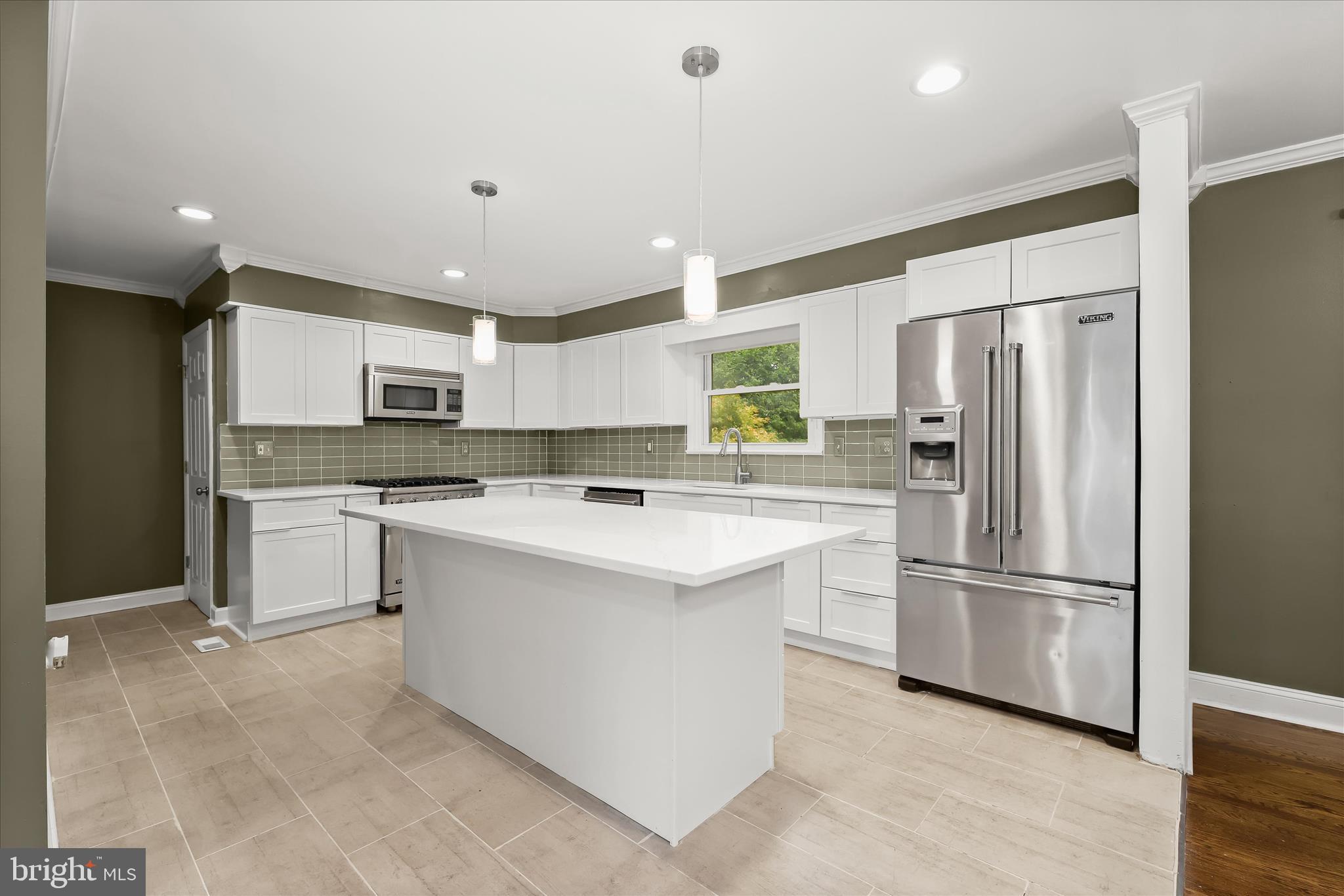 11713 Wayneridge Street Fulton, MD 20759 - Photo 14 of 52 Gourmet Kitchen