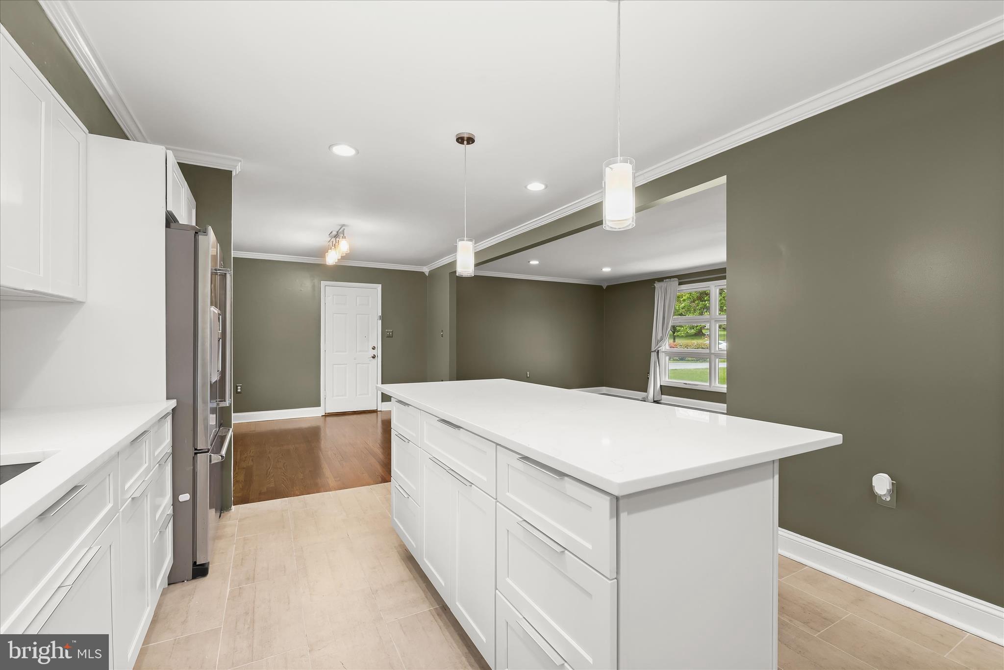 11713 Wayneridge Street Fulton, MD 20759 - Photo 18 of 52 Gourmet Kitchen