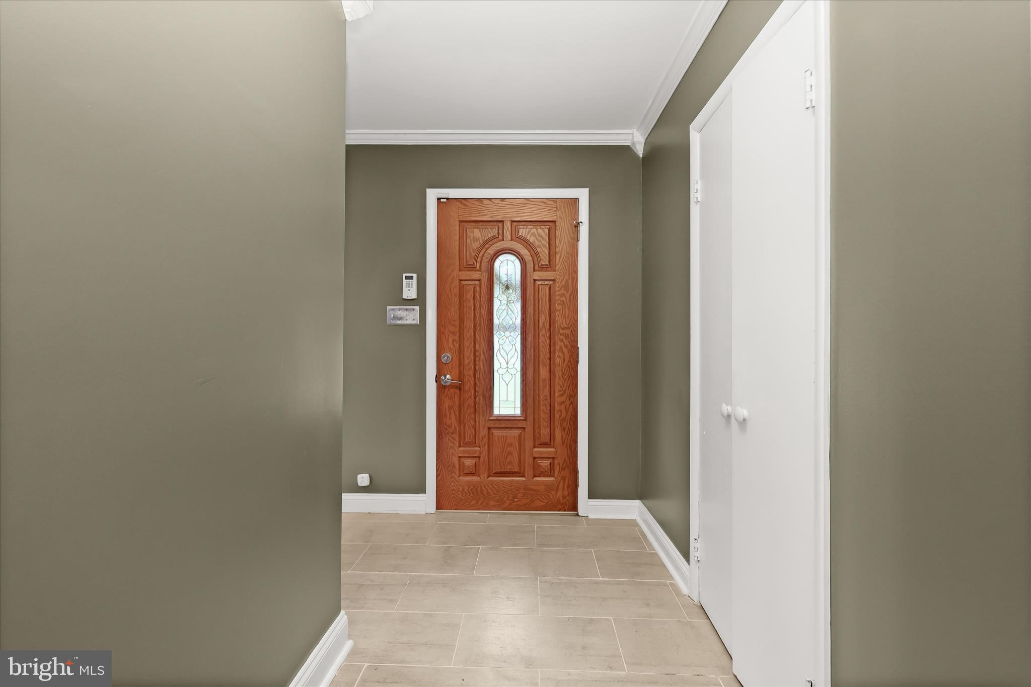 11713 Wayneridge Street Fulton, MD 20759 - Photo 19 of 52 Foyer