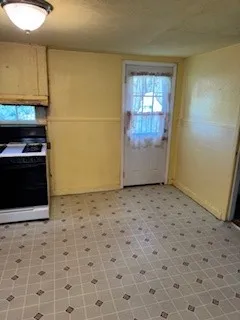 a view of a storage & utility room