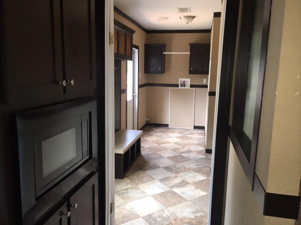 211 Brunson Road Dry Prong, LA 71423 - Photo 6 of 16 Gallery Image 6