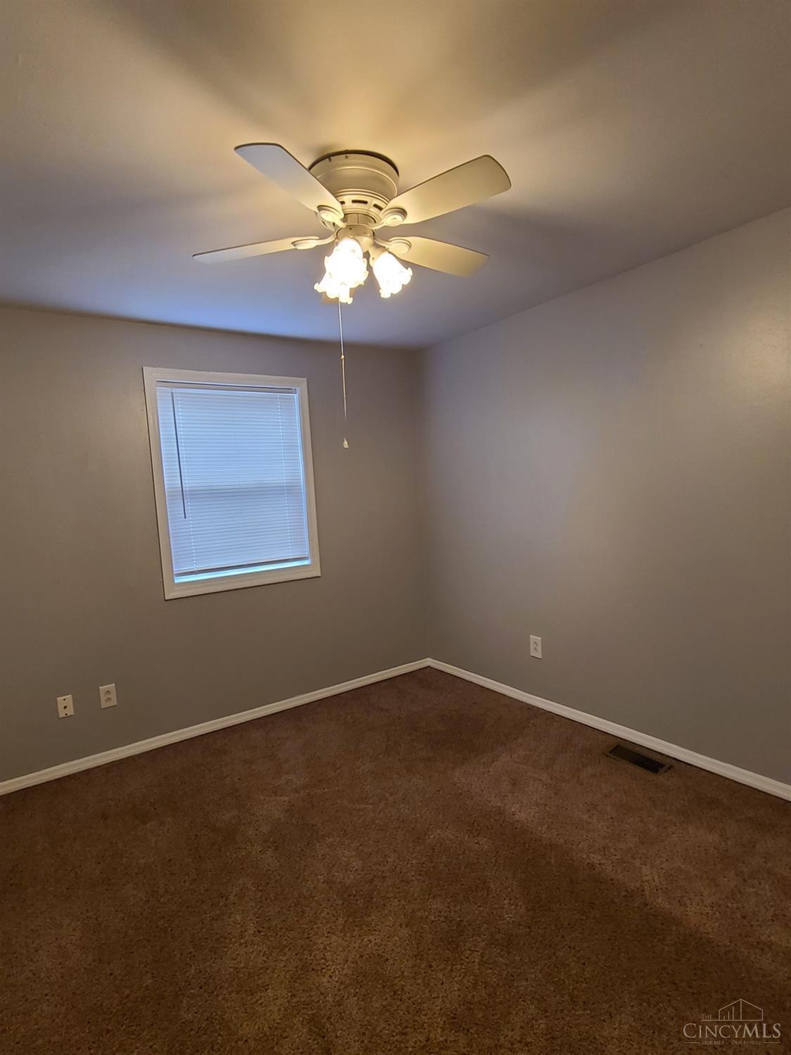 10073 Pippin Road Cincinnati, OH 45231 - Photo 9 of 18