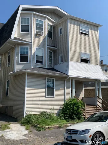 $2,000 | 231 Spring Street, Bridgeport, CT 06608