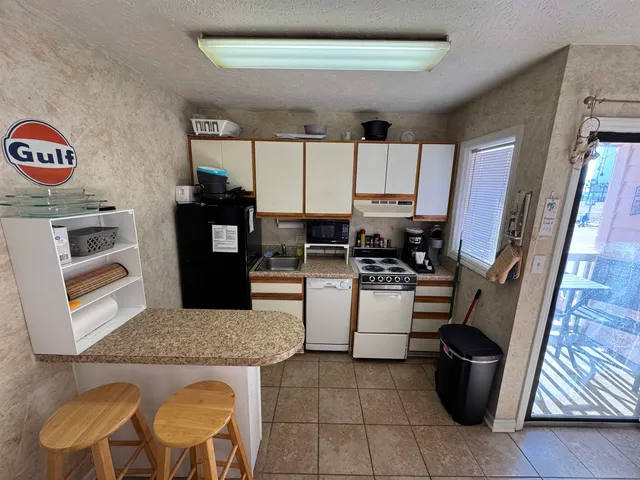 $199,900 | 2710 South Ocean Boulevard, Unit 103, Myrtle Beach, SC 29577