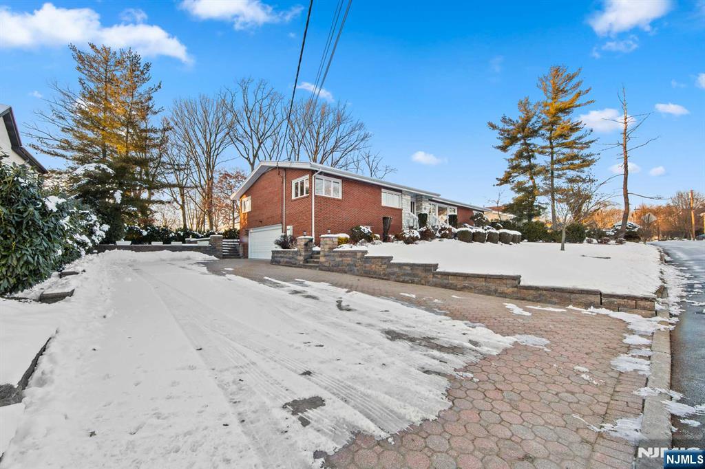 662 Summit Street Englewood Cliffs, NJ 07632 - Photo 13 of 48