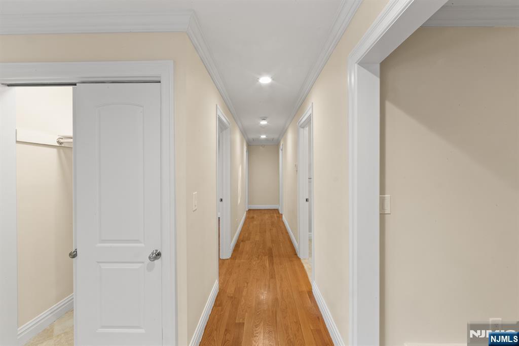 662 Summit Street Englewood Cliffs, NJ 07632 - Photo 28 of 48