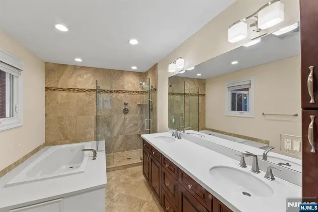 $2,799,000 | 662 Summit Street, Englewood Cliffs, NJ 07632