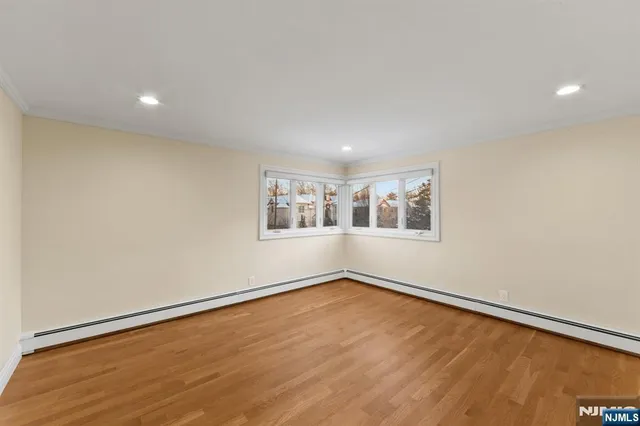 $2,799,000 | 662 Summit Street, Englewood Cliffs, NJ 07632