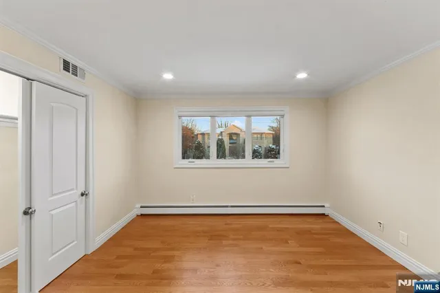 $2,799,000 | 662 Summit Street, Englewood Cliffs, NJ 07632