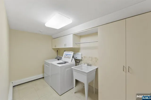 $2,799,000 | 662 Summit Street, Englewood Cliffs, NJ 07632