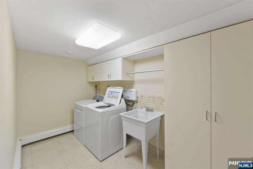 662 Summit Street Englewood Cliffs, NJ 07632 - Photo 42 of 48