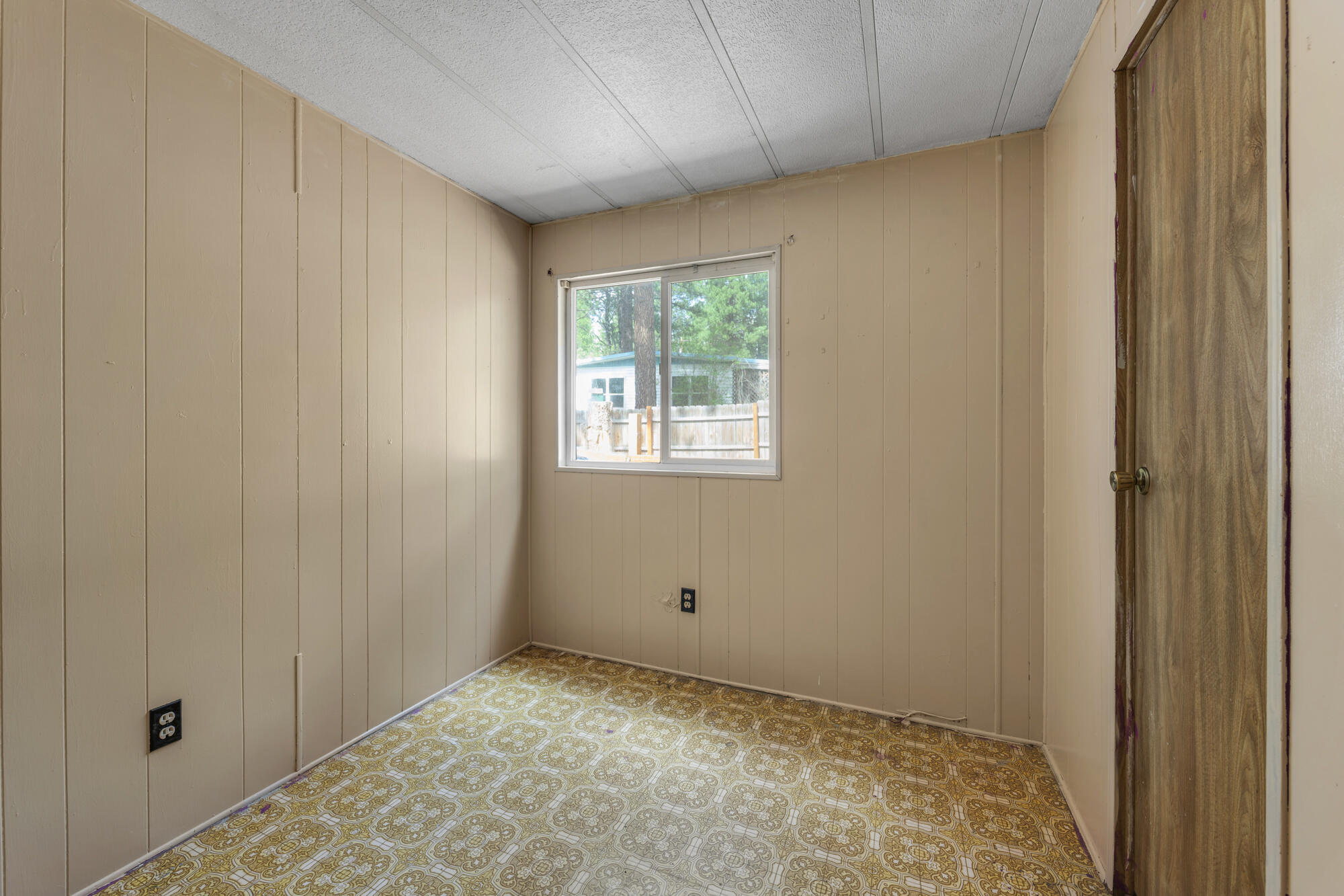 137139 4th Street Crescent, OR 97733 - Photo 12 of 28 137139 4th st, crescent, or 97733 - 11