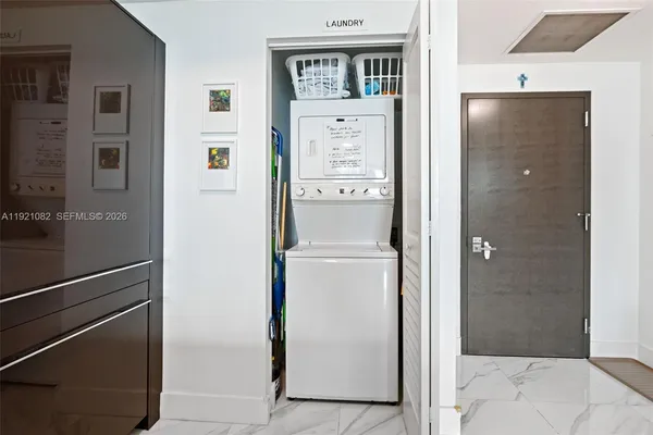 $4,550 | 1080 Brickell Avenue, Unit 2506, Miami, FL 33131