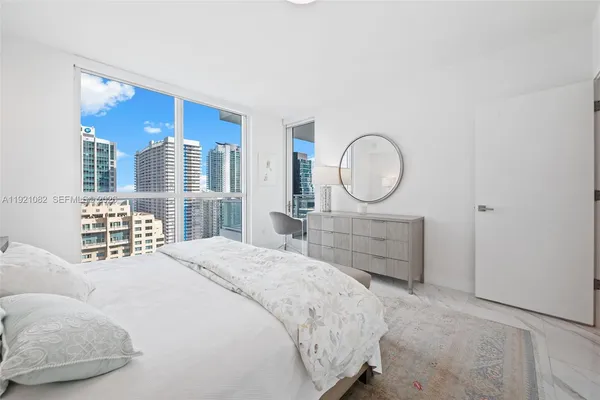 $4,550 | 1080 Brickell Avenue, Unit 2506, Miami, FL 33131