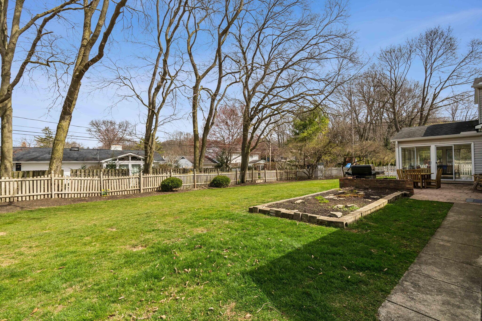 2786 Elginfield Road Columbus, OH 43220 - Photo 49 of 52 13-web-or-mls-2786-elginfield-rd