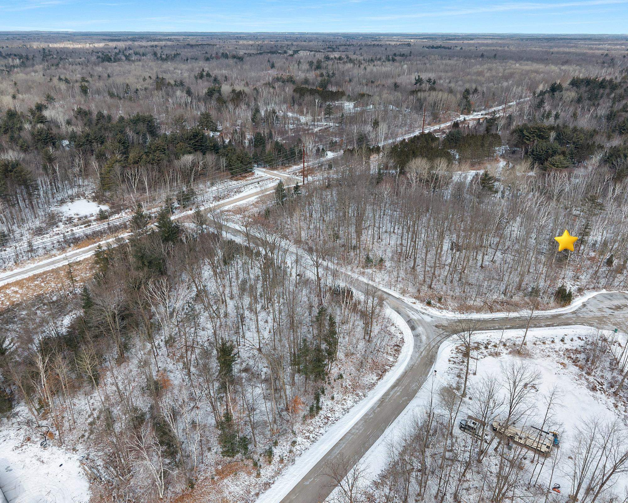 Omega Circle, Unit 13 Abrams, WI 54101 - Photo 4 of 7