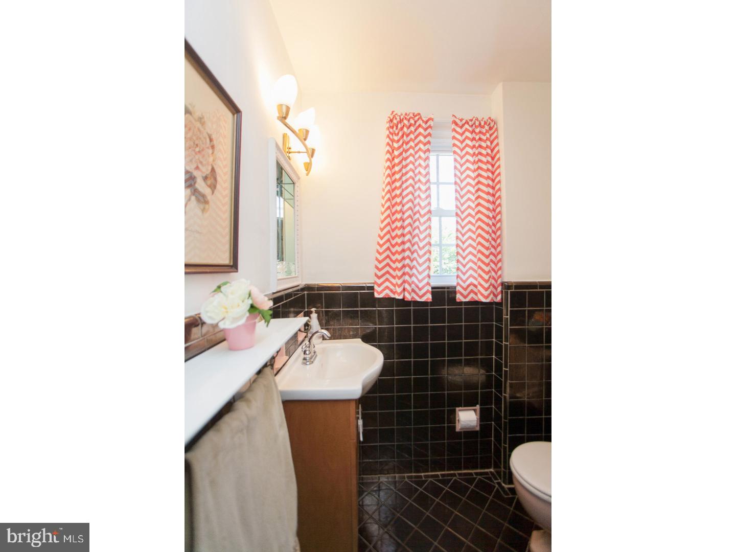 1112 Orleans Road Cheltenham, PA 19012 - Photo 9 of 22 Bathroom