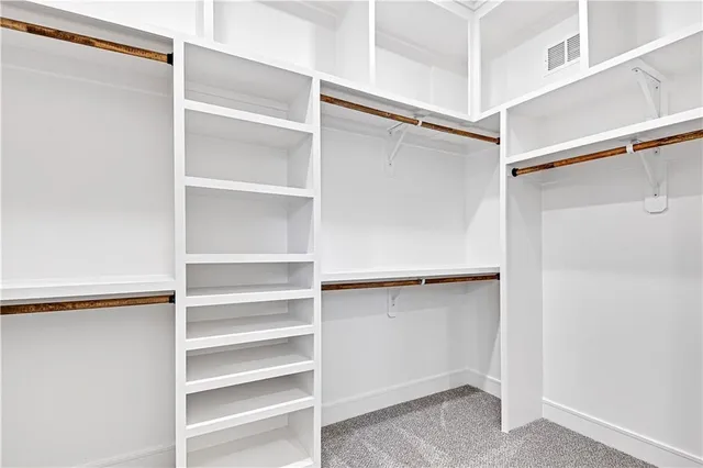 $889,900 | 24999 West 98th Place, Lenexa, KS 66227