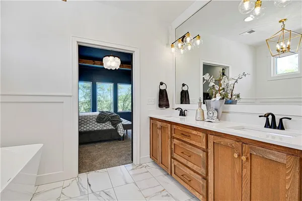 $889,900 | 24999 West 98th Place, Lenexa, KS 66227