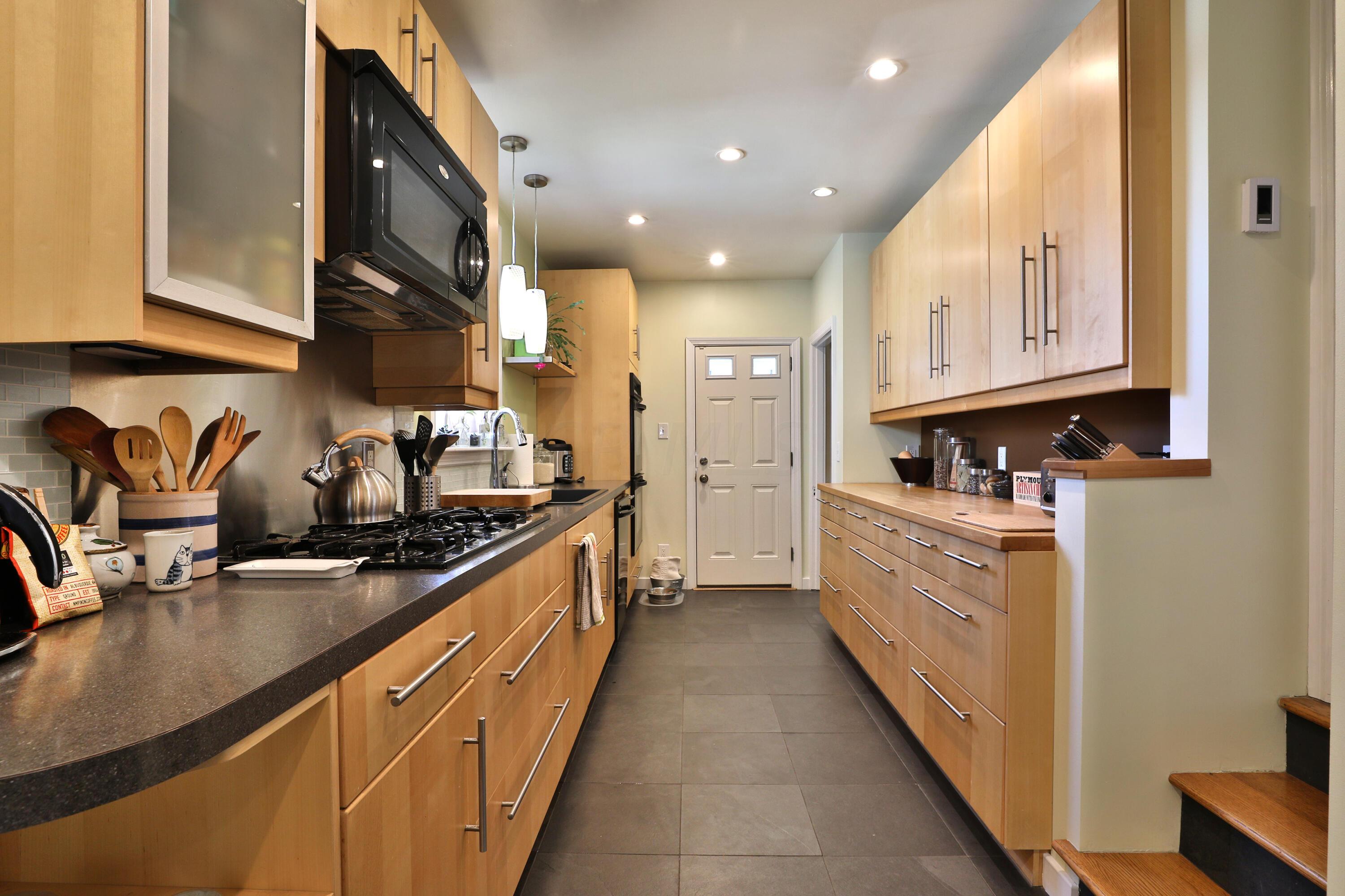 700 Wiltshire Road Columbus, OH 43204 - Photo 15 of 48 700-Wiltshire-15