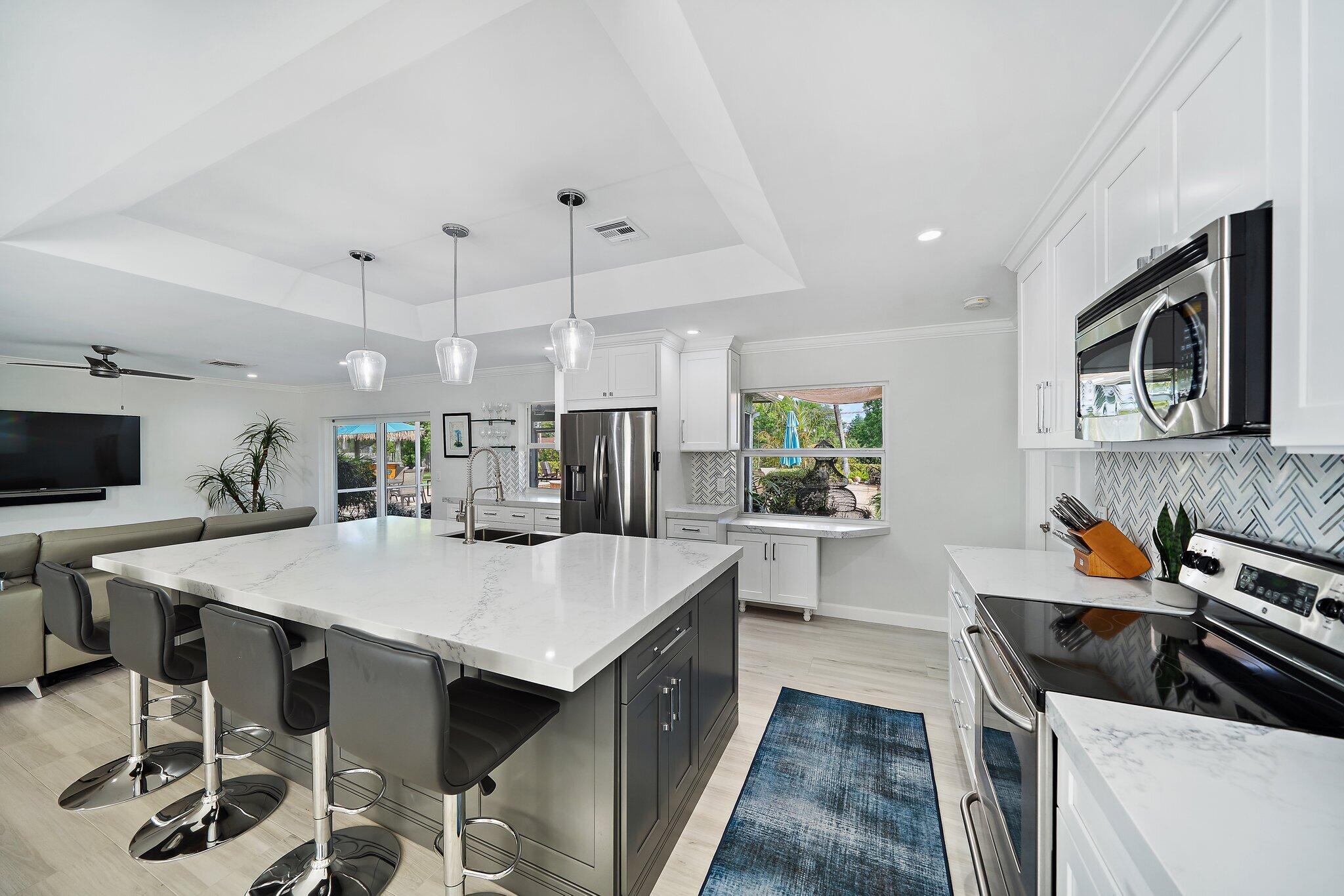 5895 Keith Road Jupiter, FL 33458 - Photo 5 of 62 035-5895KeithRoad-Jupiter-FL-33458-SMALL