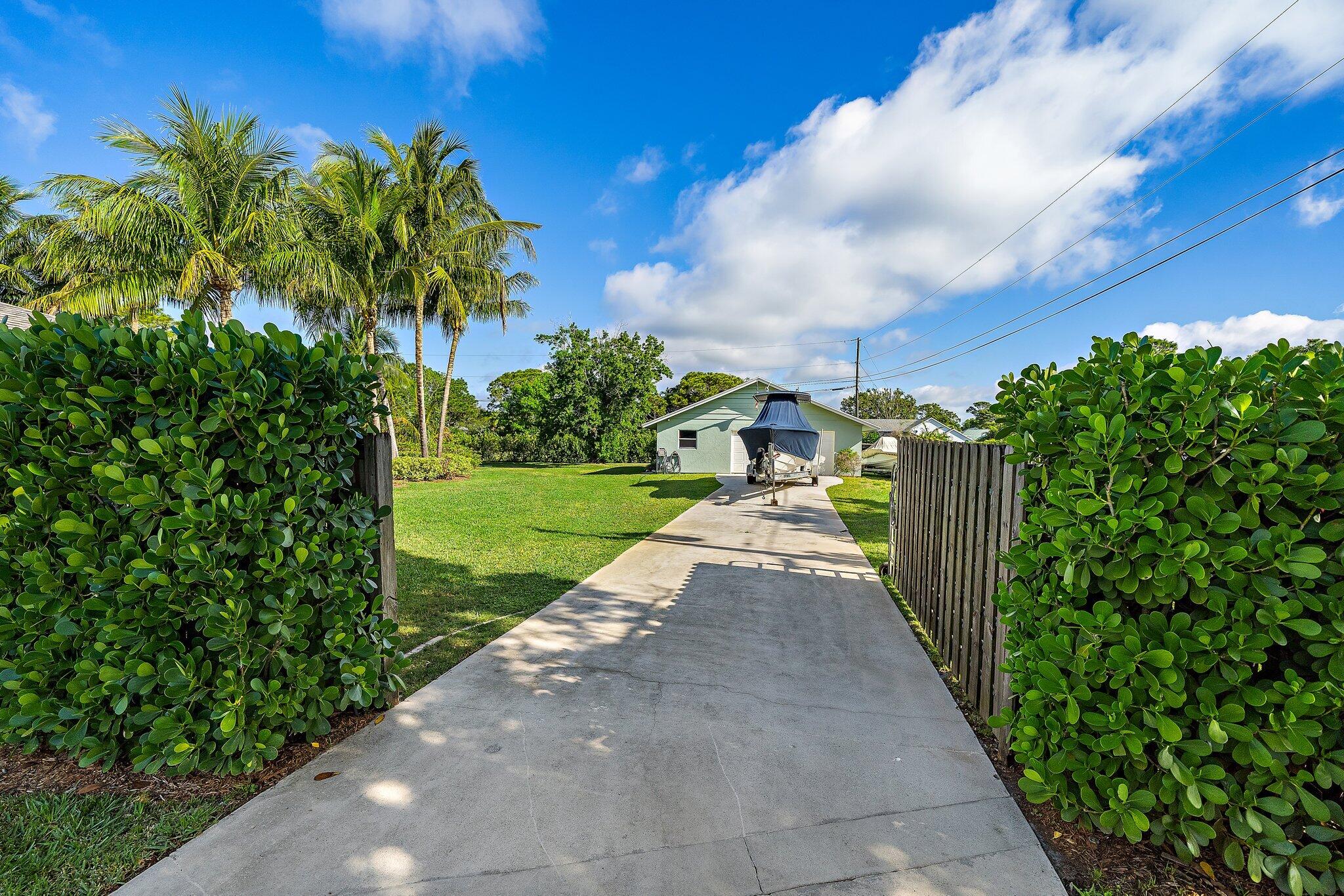 5895 Keith Road Jupiter, FL 33458 - Photo 56 of 62 009-5895KeithRoad-Jupiter-FL-33458-SMALL