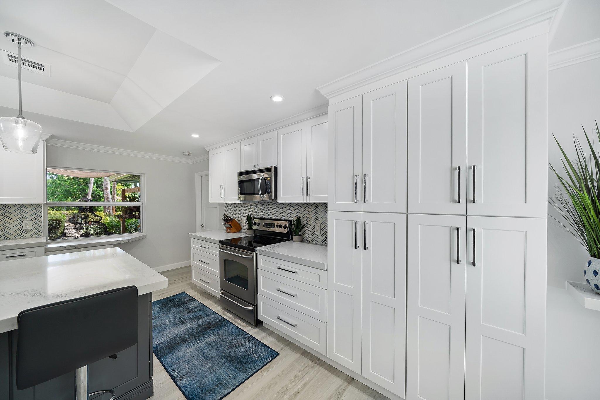 5895 Keith Road Jupiter, FL 33458 - Photo 7 of 62 033-5895KeithRoad-Jupiter-FL-33458-SMALL