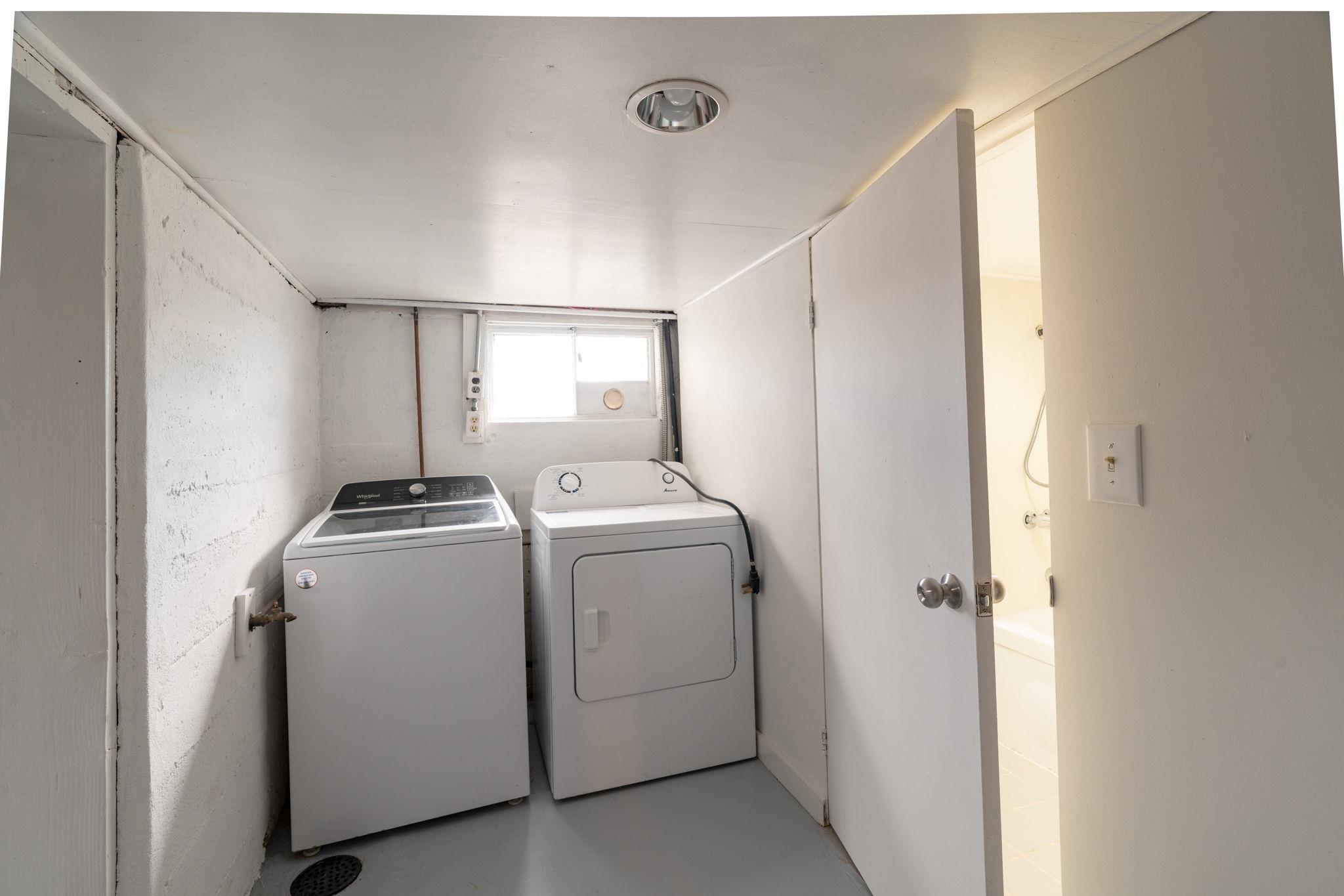 6038 Townsend Road Delta, CO 81416 - Photo 27 of 42 a utility room with dryer and washer