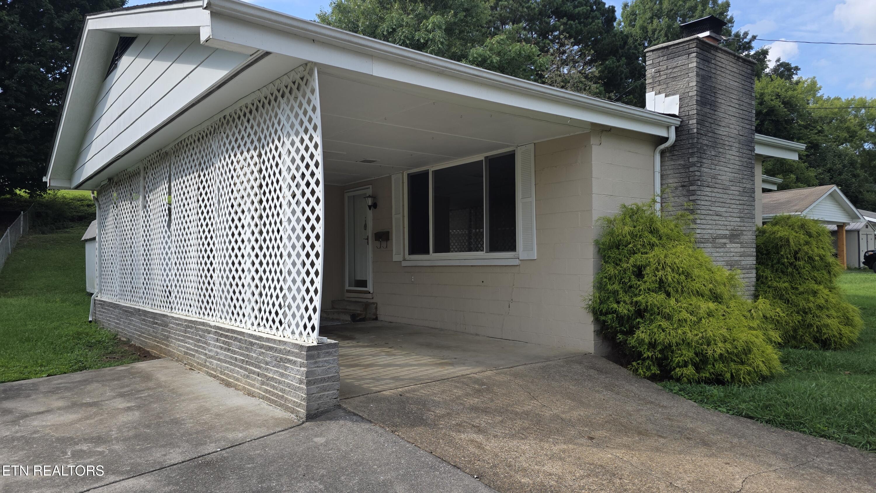 124 South Purdue Avenue Oak Ridge, TN 37830 - Photo 3 of 31 1000009826