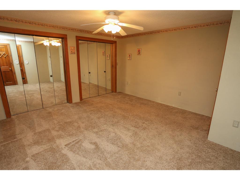 104 Hackett Hill Road Hooksett, NH 03106 - Photo 11 of 32